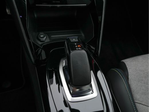 Peugeot e-208 EV GT 350 50 kWh [ 3-Fase ] (INCL-BTW) *FULL-LED | DIGI-COCKPIT | BLINDSPOT | CAMERA | LEATHER-AL... ActivLease financial lease