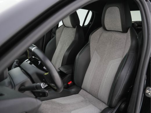 Peugeot e-208 EV GT 350 50 kWh [ 3-Fase ] (INCL-BTW) *FULL-LED | DIGI-COCKPIT | BLINDSPOT | CAMERA | LEATHER-AL... ActivLease financial lease