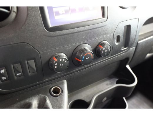 Renault Master T35 2.3 dCi L1H2 AIRCO EN TREKHAAK ActivLease financial lease