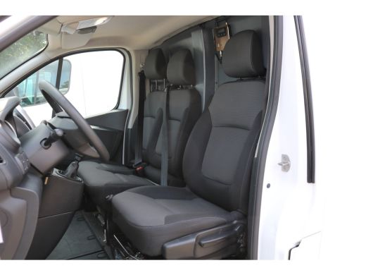 Renault Trafic 2.0 dCi 120pk L1 H1 Koelwagen Dag en Nacht Airco Navigatie Trekhaak ActivLease financial lease