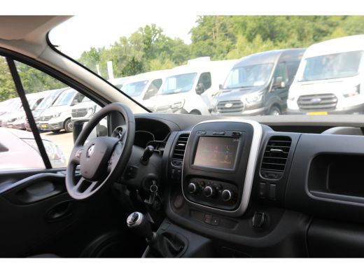 Renault Trafic 2.0 dCi 120pk L1 H1 Koelwagen Dag en Nacht Airco Navigatie Trekhaak ActivLease financial lease