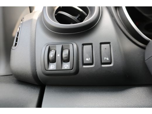 Renault Trafic 2.0 dCi 120pk L1 H1 Koelwagen Dag en Nacht Airco Navigatie Trekhaak ActivLease financial lease