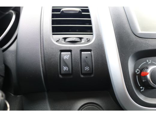 Renault Trafic 2.0 dCi 120pk L1 H1 Koelwagen Dag en Nacht Airco Navigatie Trekhaak ActivLease financial lease