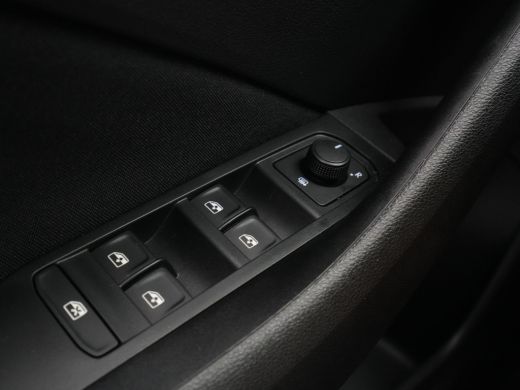 Skoda Kamiq 1.0 TSI 110pk DSG Sport Business Navi via App Pdc Clima Cruise Sportstoelen 291 ActivLease financial lease