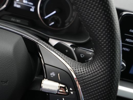 Skoda Kamiq 1.0 TSI 110pk DSG Sport Business Navi via App Pdc Clima Cruise Sportstoelen 291 ActivLease financial lease