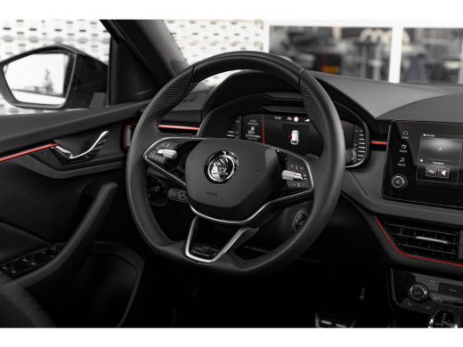 Skoda Scala 1.0 TSI 115pk Monte Carlo | Achteruitrijcamera | Adaptive Cruise | Panoramadak | 18" ActivLease financial lease