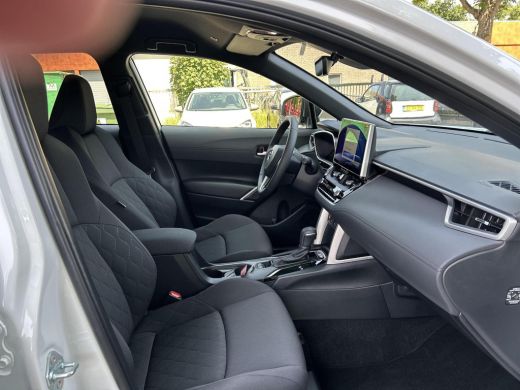 Toyota Corolla Cross Hybrid 140 Style ActivLease financial lease