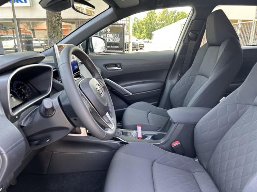 Toyota Corolla Cross Hybrid 140 Style ActivLease financial lease