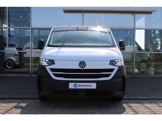 Volkswagen e-Transporter VOOR MEKAAR DEALS | Life Intro | 64 kWh | 218 pk | L1 | Trekhaak | Stoelverwarming | Achteruitrij... ActivLease financial lease