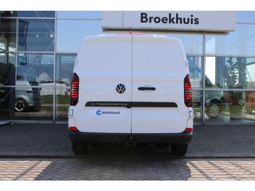 Volkswagen e-Transporter VOOR MEKAAR DEALS | Life Intro | 64 kWh | 218 pk | L1 | Trekhaak | Stoelverwarming | Achteruitrij... ActivLease financial lease
