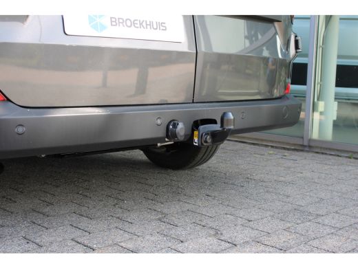 Volkswagen e-Transporter VOOR MEKAAR DEALS | Life Intro | 64 kWh | 218 pk | L2 | Trekhaak | Stoelverwarming | Achteruitrij... ActivLease financial lease