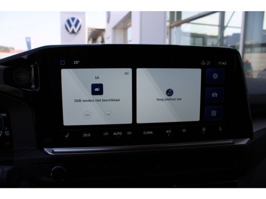 Volkswagen e-Transporter VOOR MEKAAR DEALS | Life Intro | 64 kWh | 218 pk | L2 | Trekhaak | Stoelverwarming | Achteruitrij... ActivLease financial lease