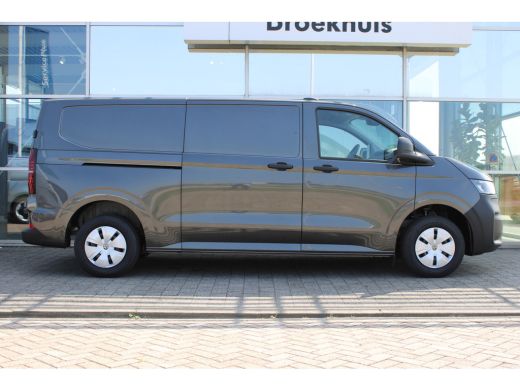 Volkswagen e-Transporter VOOR MEKAAR DEALS | Life Intro | 64 kWh | 218 pk | L2 | Trekhaak | Stoelverwarming | Achteruitrij... ActivLease financial lease