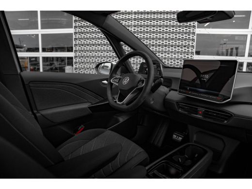 Volkswagen ID.3 170pk Pure 52 kWh | Achteruitrijcamera | 19" | Navigatie | Adaptive Cruise | Stoel & Stuurverwarming ActivLease financial lease