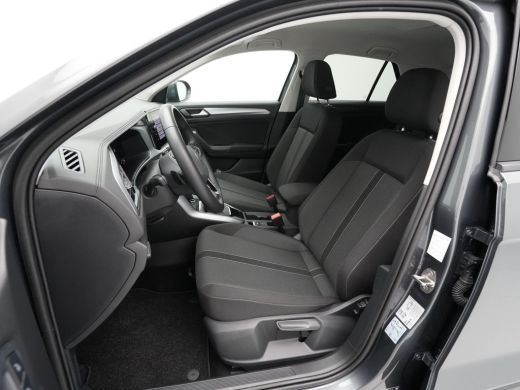 Volkswagen T-Roc 1.5 TSI 150pk DSG Life Edition Navi via App Pdc Clima Acc 63 ActivLease financial lease