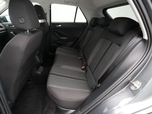 Volkswagen T-Roc 1.5 TSI 150pk DSG Life Edition Navi via App Pdc Clima Acc 63 ActivLease financial lease