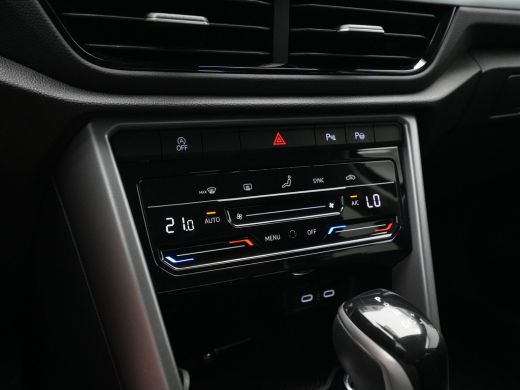 Volkswagen T-Roc 1.5 TSI 150pk DSG Life Edition Navi via App Pdc Clima Acc 63 ActivLease financial lease