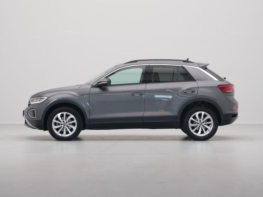 Volkswagen T-Roc 1.5 TSI 150pk DSG Life Edition Navi via App Pdc Clima Acc 63 ActivLease financial lease