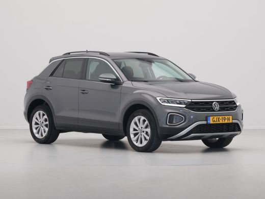 Volkswagen T-Roc 1.5 TSI 150pk DSG Life Edition Navi via App Pdc Clima Acc 63 ActivLease financial lease