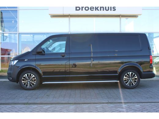 Volkswagen Transporter Comfortline | 110 pk | L2 | Trekhaak | Handgeschakeld | Navi | Cruise Control | Betonplex Laadvlo... ActivLease financial lease