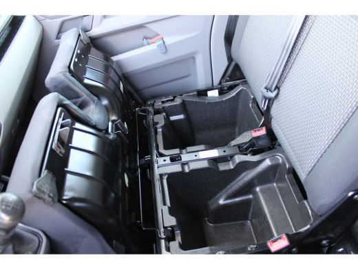 Volkswagen Transporter Comfortline | 110 pk | L2 | Trekhaak | Handgeschakeld | Navi | Cruise Control | Betonplex Laadvlo... ActivLease financial lease