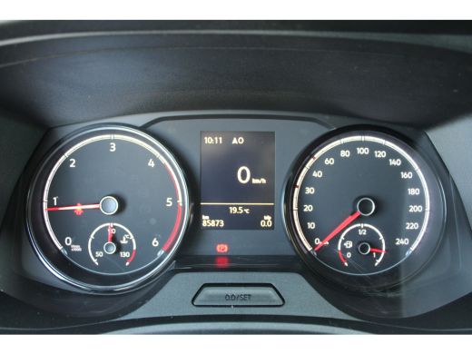 Volkswagen Transporter Comfortline | 110 pk | L2 | Trekhaak | Handgeschakeld | Navi | Cruise Control | Betonplex Laadvlo... ActivLease financial lease