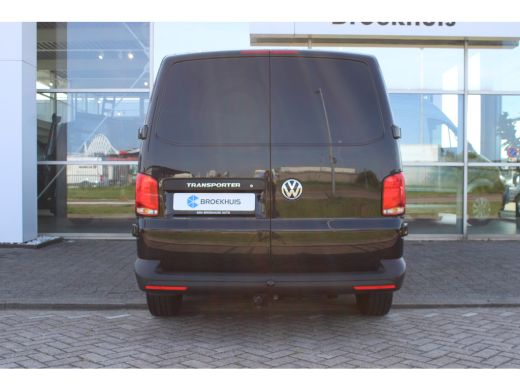 Volkswagen Transporter Comfortline | 110 pk | L2 | Trekhaak | Handgeschakeld | Navi | Cruise Control | Betonplex Laadvlo... ActivLease financial lease