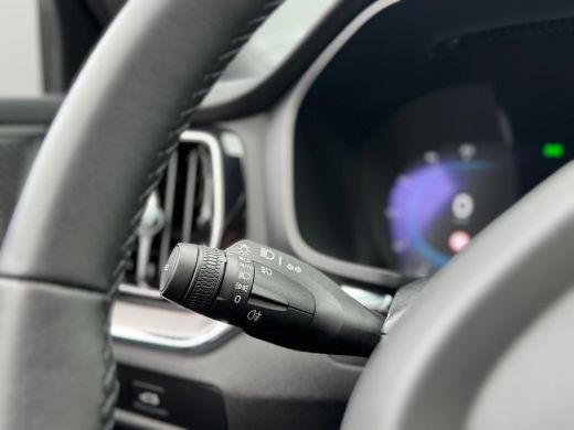 Volvo  S60 2.0 B3 Plus Dark | Harman/Kardon | Sportstoelen | Camera | 19 Inch | BLIS | Adaptive Cruise | Sto... ActivLease financial lease