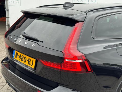 Volvo  V60 2.0 B3 R-Design NL AUTO | CAMERA | PANO | ActivLease financial lease