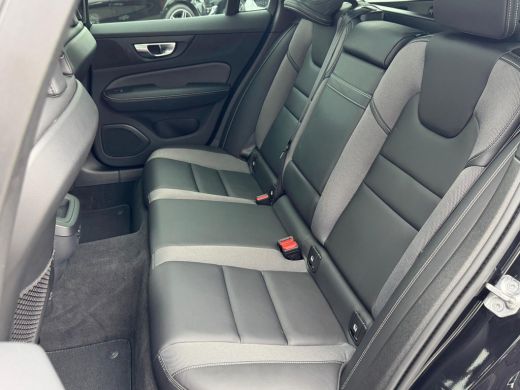 Volvo  V60 2.0 B3 R-Design NL AUTO | CAMERA | PANO | ActivLease financial lease