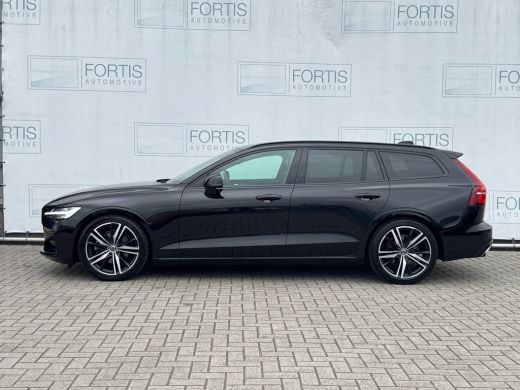 Volvo  V60 2.0 B3 R-Design NL AUTO | CAMERA | PANO | ActivLease financial lease