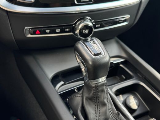 Volvo  V60 2.0 T4 Inscription NL AUTO | LEDER | ACC | CARPLAY | STOELVERW | ActivLease financial lease