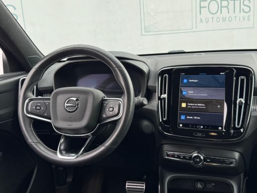 Volvo  XC40 Recharge P8 AWD R-Design NL AUTO | TREKHAAK | CARPLAY | ActivLease financial lease