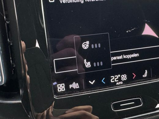 Volvo  XC40 Recharge P8 AWD R-Design NL AUTO | TREKHAAK | CARPLAY | ActivLease financial lease