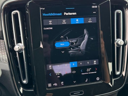Volvo  XC40 Recharge P8 AWD R-Design NL AUTO | TREKHAAK | CARPLAY | ActivLease financial lease