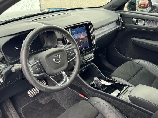 Volvo  XC40 Recharge P8 AWD R-Design NL AUTO | TREKHAAK | CARPLAY | ActivLease financial lease