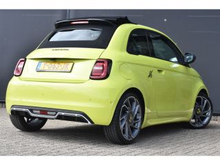 Abarth 500C 500e Cabrio Scorpionissima Tursmo 42kWh 3 Fase | Alcantara | Navigatie | Sportstoelen | Keyless-E...