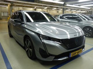 Peugeot 308 SW 1.2 Turbo 130-PK EAT8 AUTOMAAT GT | CAMERA | CARPLAY | ADAPTIVE CRUISE | NAVIGATIE | KEYLESS |...