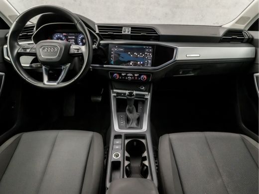 Audi Q3 35 TFSI Sportline 150Pk Automaat (APPLE CARPLAY, GROOT NAVI, CLIMATE, SPORTSTOELEN, ELEK ACHTERKL... ActivLease financial lease