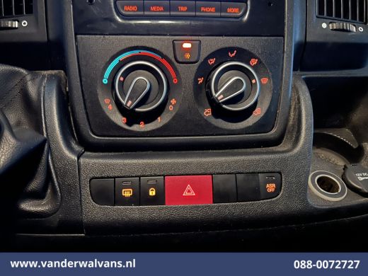 Citroën Jumper 2.2 BlueHDi 120pk L1H1 Airco | 2500kg Trekhaak | Imperiaal Bijrijdersbank ActivLease financial lease