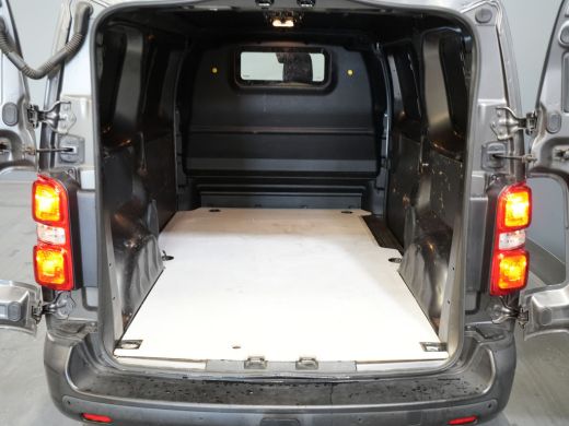 Citroën Jumpy 1.5 HDI 100 pk L2 BPM VRIJ! NL Auto/ Navi/ Carplay/ Camera/ PDC/ LMV/ Cruise/ Airco ActivLease financial lease