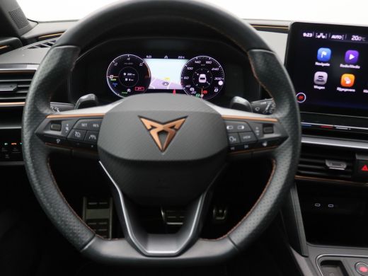 CUPRA Leon Sportstourer 1.4 e-Hybrid Business 204PK DSG full led, adaptive cruise, keyless, side assist, alarm, stuur-sto... ActivLease financial lease