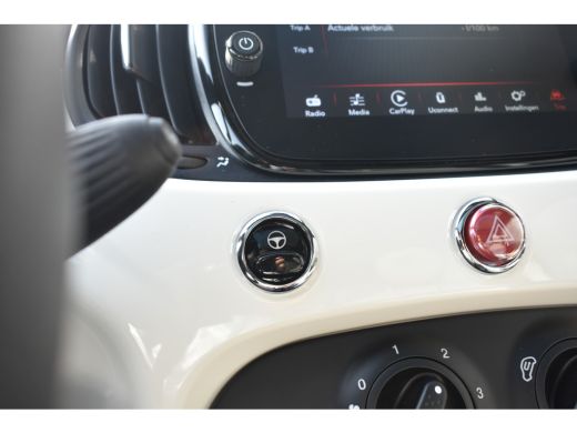 Fiat 500 1.0 Hybrid Dolcevita | Panoramadak | Navigatie by App | Half-Leder | Cruise Control | Airco | App... ActivLease financial lease