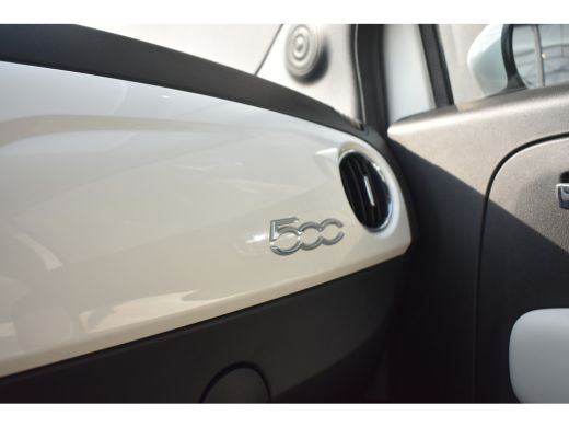 Fiat 500 1.0 Hybrid Dolcevita | Panoramadak | Navigatie by App | Half-Leder | Cruise Control | Airco | App... ActivLease financial lease
