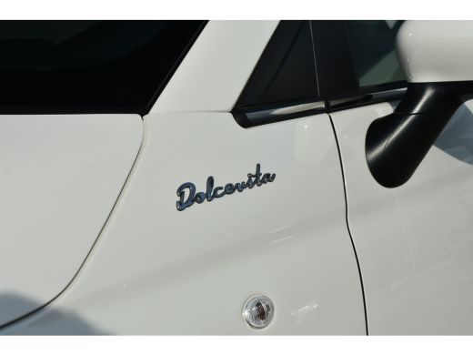 Fiat 500 1.0 Hybrid Dolcevita | Panoramadak | Navigatie by App | Half-Leder | Cruise Control | Airco | App... ActivLease financial lease