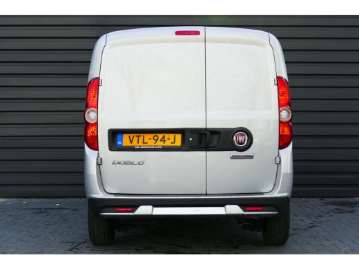 Fiat Doblò 1.6 MJ 105PK L1H1 TREKKING / NAVI / AIRCO / DAB / BLUETOOTH / CRUISECONTROL / 1E EIGENAAR / ActivLease financial lease