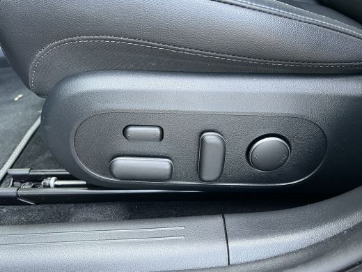 Hyundai IONIQ 6 77.4 kWh 325pk Lounge AWD | Leder | Keyless | Full Led | Elek. Klep | 360 Camera | Bose Audio | E... ActivLease financial lease