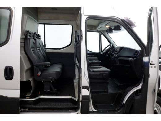 Iveco Daily 35S21 3.0 210pk Euro6 HiMatic Automaat L2H2 D.C. Trekhaak 3500kg 10-2017 ActivLease financial lease