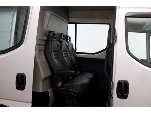 Iveco Daily 35S21 3.0 210pk Euro6 HiMatic Automaat L2H2 D.C. Trekhaak 3500kg 10-2017 ActivLease financial lease