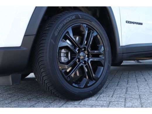 Jeep Compass 4xe 240 Plug-in Hybrid Electric Upland | Adaptieve Cruise | Camera | Stoel+Stuurverwarming | Navi... ActivLease financial lease